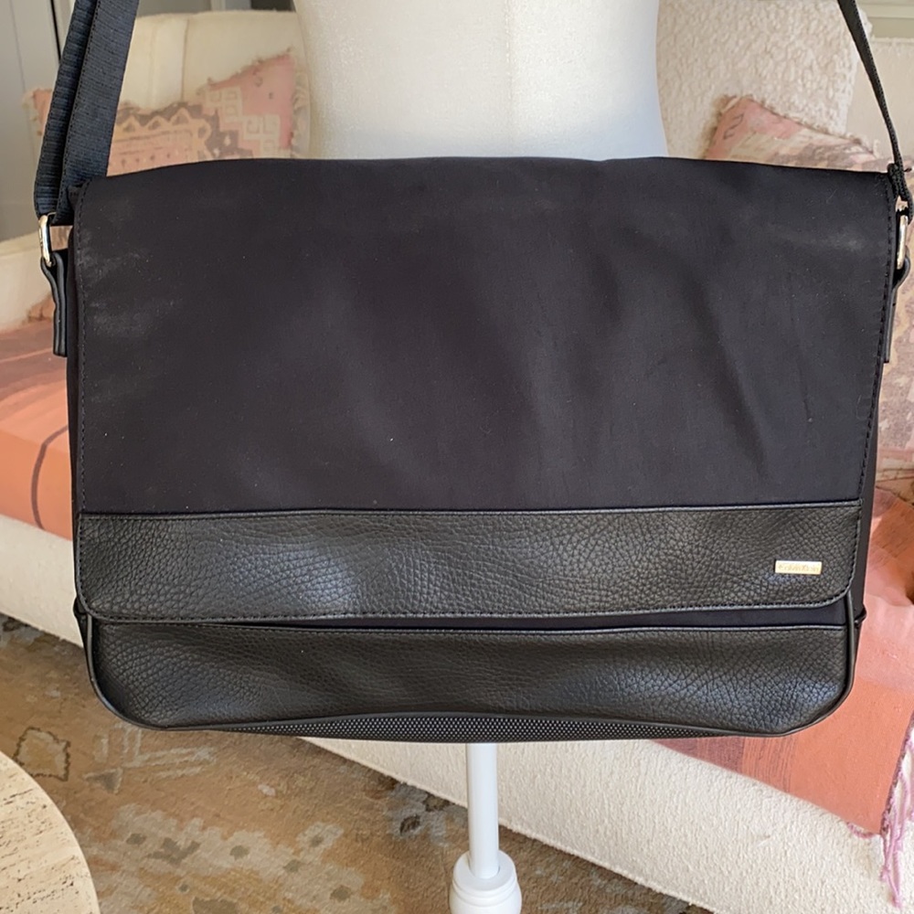 Calvin Klein Computer Bag - Picture 2 of 15